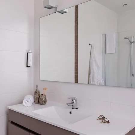 Hotel Corner House By Wp 3*