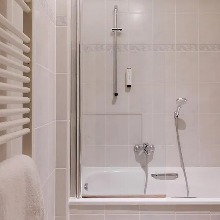 Corner House By Wp Szálloda