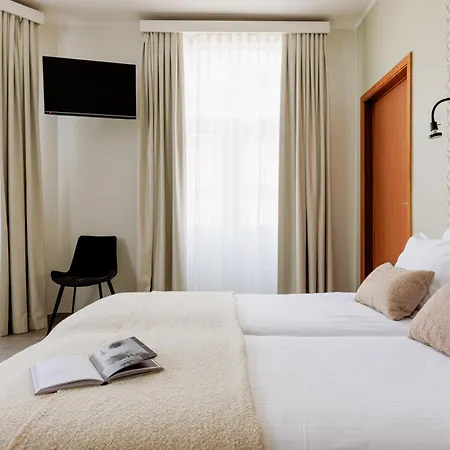 Corner House By Wp 3*