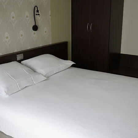 Corner House By Wp بلانكنبرخ