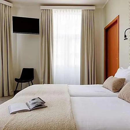 Hotel Corner House By Wp 3*