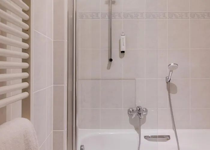 Corner House By Wp Hotel