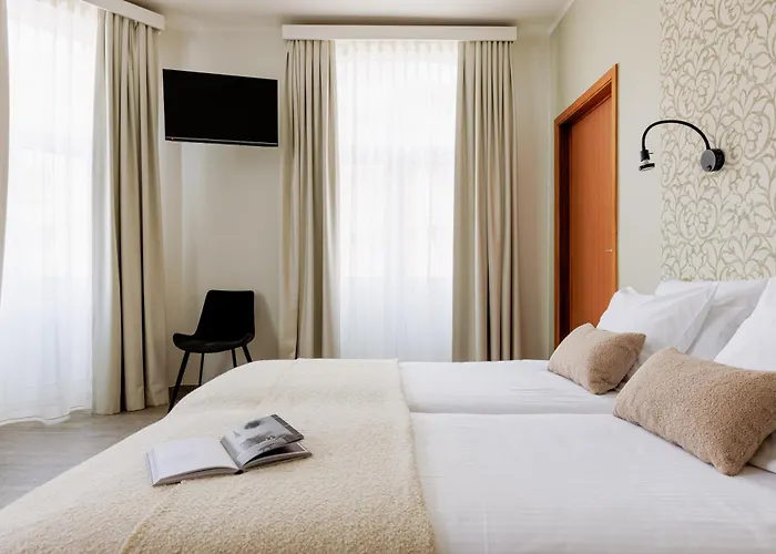 Corner House By Wp 3*