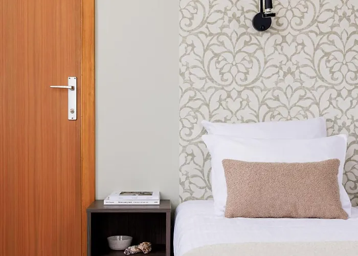 Corner House By Wp Hotel 3*