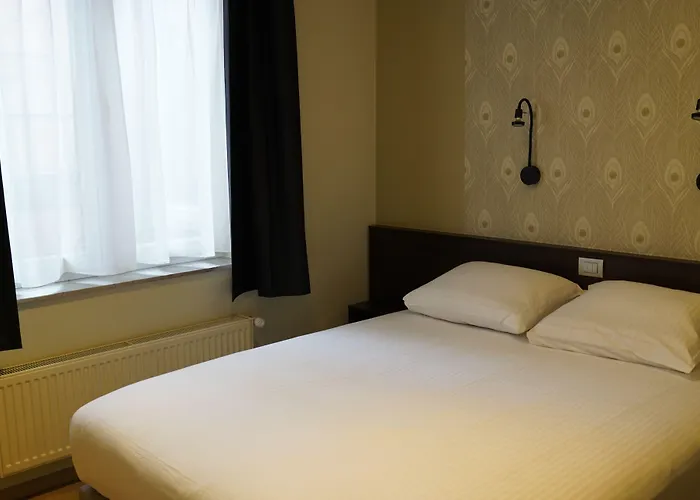 Corner House By Wp 3*