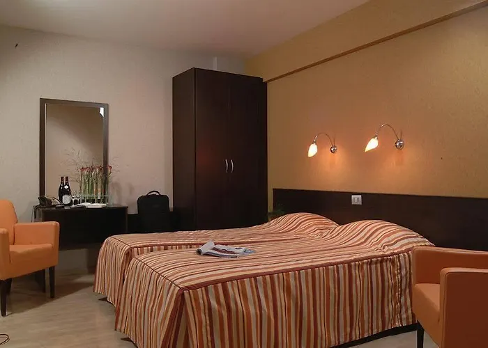 Corner House By Wp Hotel